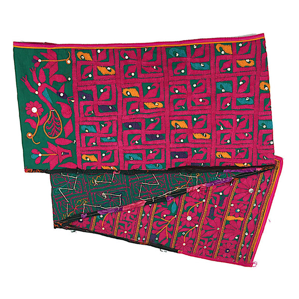 Indian Embroidery - Rabari Embroidery in Pink, Green and Gold - Pallu Design