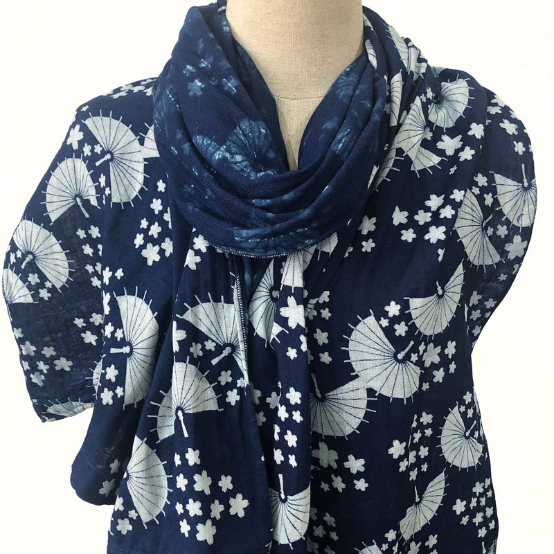 Soft cotton gauze scarf in indigo and white - Pallu Design