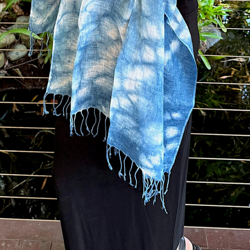 Hand loomed indigo linen scarf with tassels Pallu Design