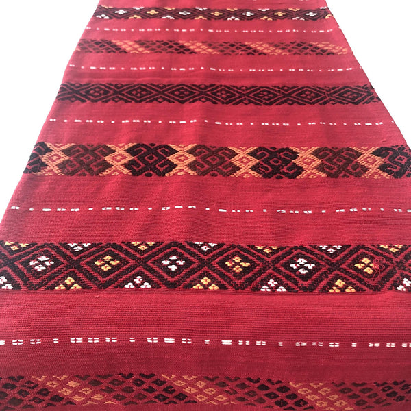 Hand woven cotton table runner - Pallu Design