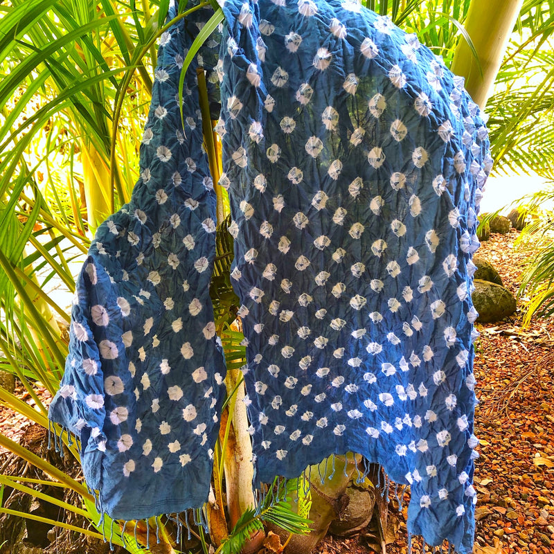 Indigo dyed Cotton bandhani scarf - Pallu Design