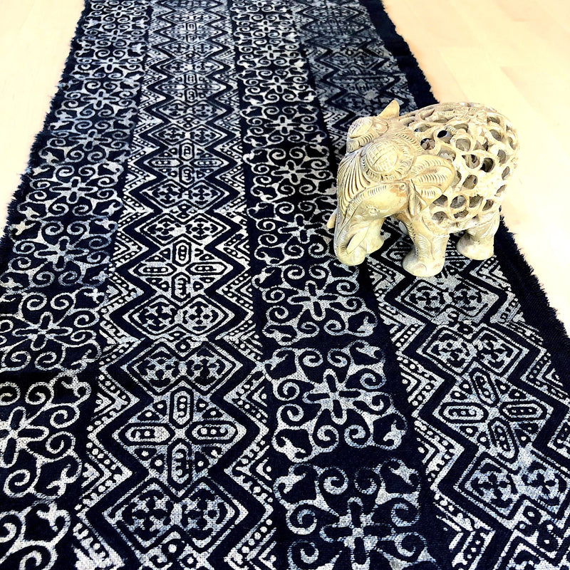Hmong indigo decor fabric or table runner 2.5mt - Pallu Design