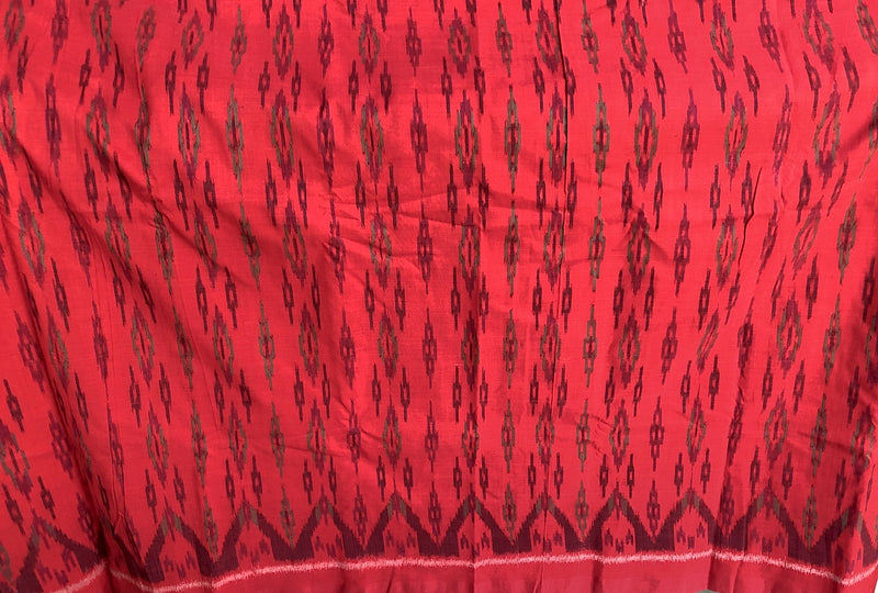 Indonesian red cotton ikat woven fabric - Pallu Design