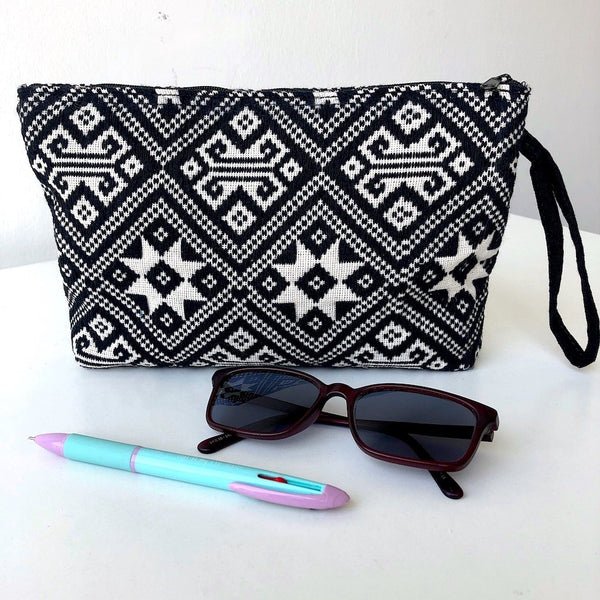 Large Black and White Clutch Bag - Handwoven Zip pouch - star - Pallu Design